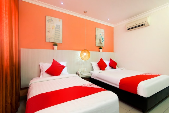 OYO 761 City Hotel