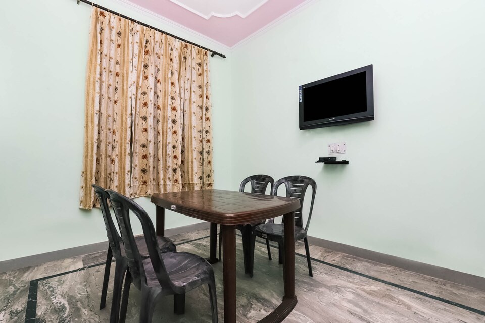 OYO LIFE NOD502 बीटा II, Pari Chowk, ग्रेटर नोएडा