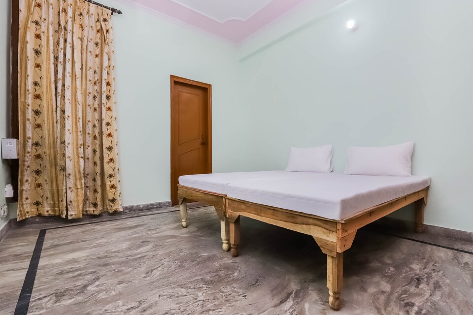 OYO LIFE NOD502 बीटा II, Pari Chowk, ग्रेटर नोएडा