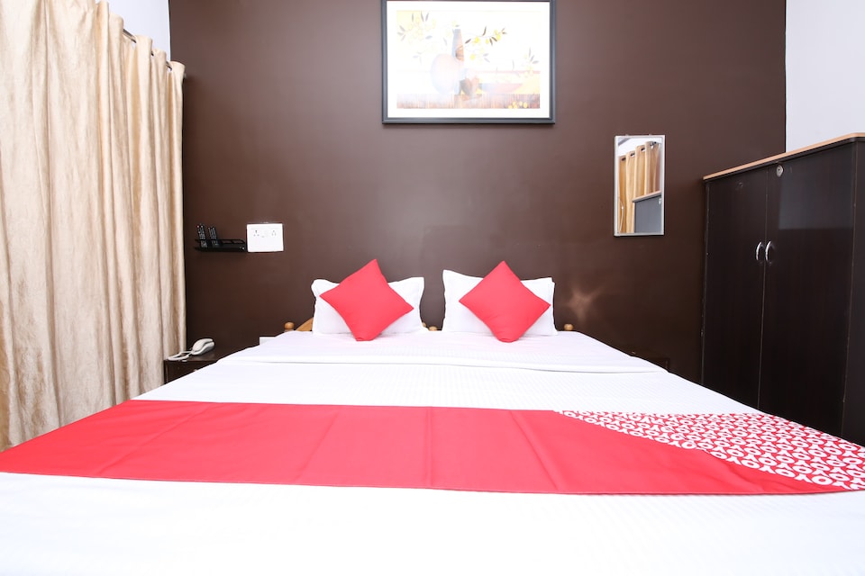 OYO 29678 Hotel Dolphin, Vijay Nagar - Jabalpur, Jabalpur