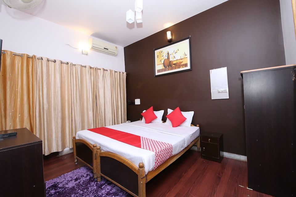 OYO 29678 Hotel Dolphin, Vijay Nagar - Jabalpur, Jabalpur