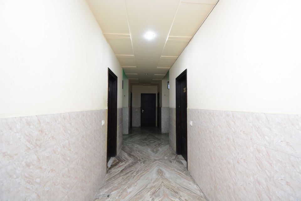 Hotel O Uman G.g., Mall Road Bathinda, Bathinda
