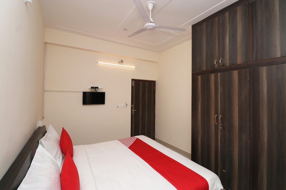 OYO FLAGSHIP 29680 BBD, Indira Nagar Lucknow, लखनऊ