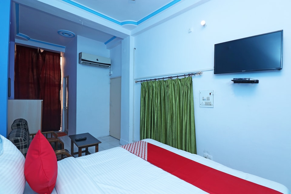 live on LCK2247, Charbagh Lucknow, Lucknow