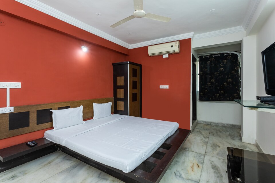 SPOT ON 29721 Hotel New Comfort Plaza, Hamidia Road Bhopal, Bhopal