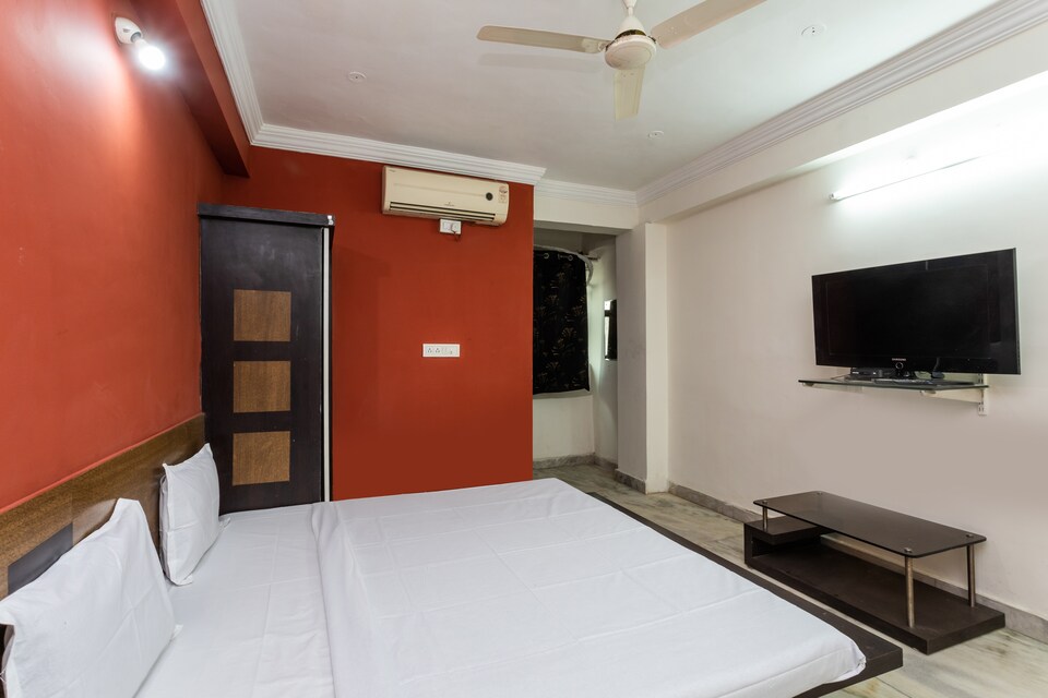 SPOT ON 29721 Hotel New Comfort Plaza, Hamidia Road Bhopal, Bhopal