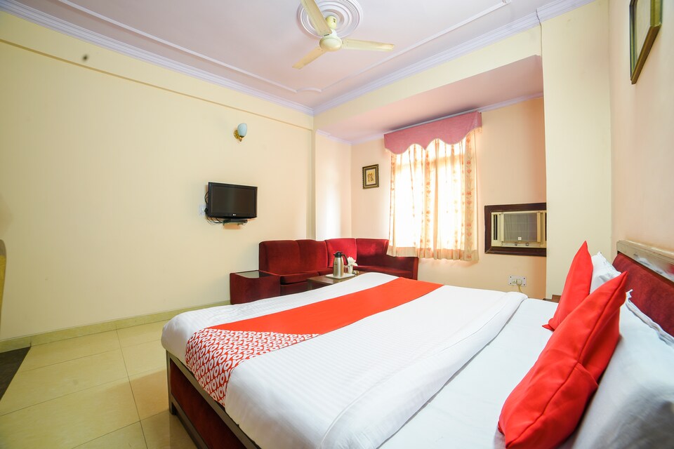 OYO 29728 Mayur Deluxe, Meerut, Meerut