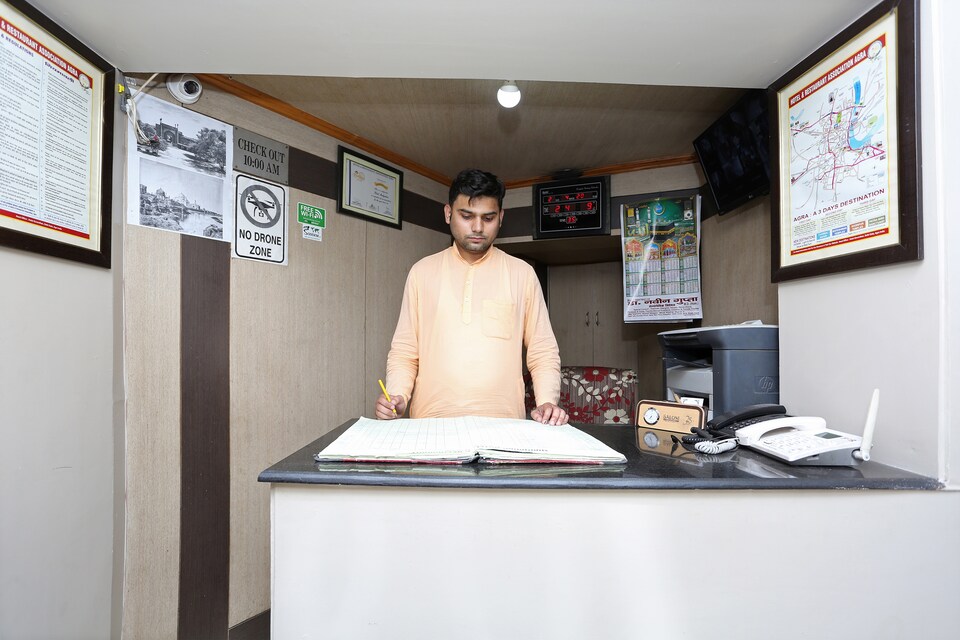 SPOT ON 29730 Hotel Shahjahan, Taj Ganj Agra, Agra