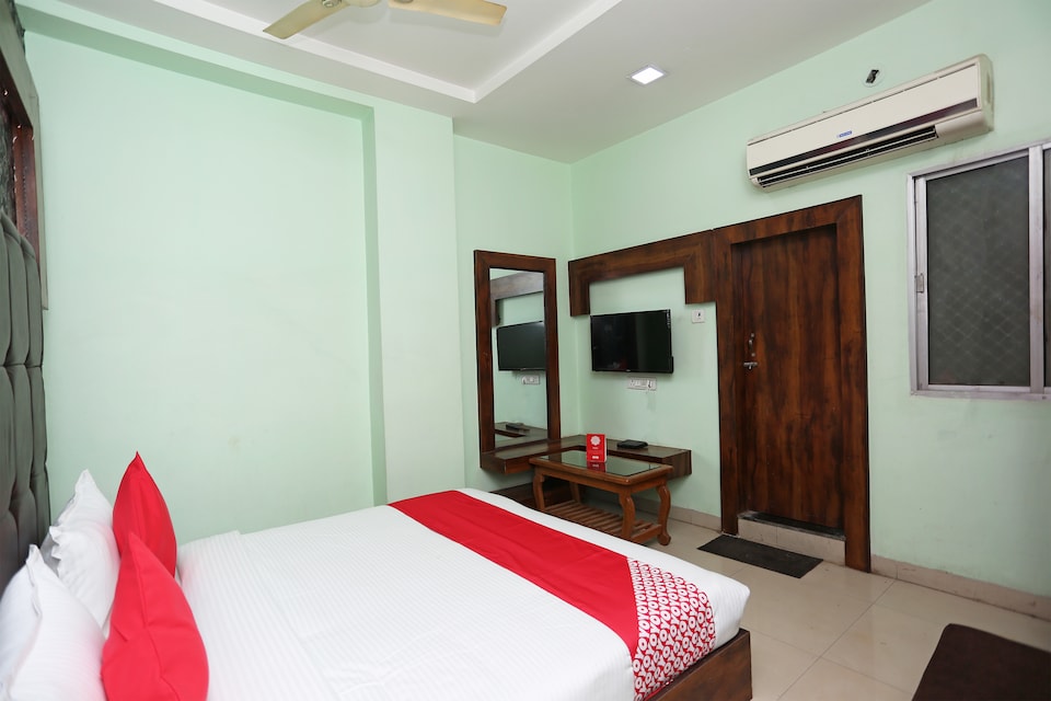 OYO 29731 Hotel Sunrise, Ratlam, Ratlam