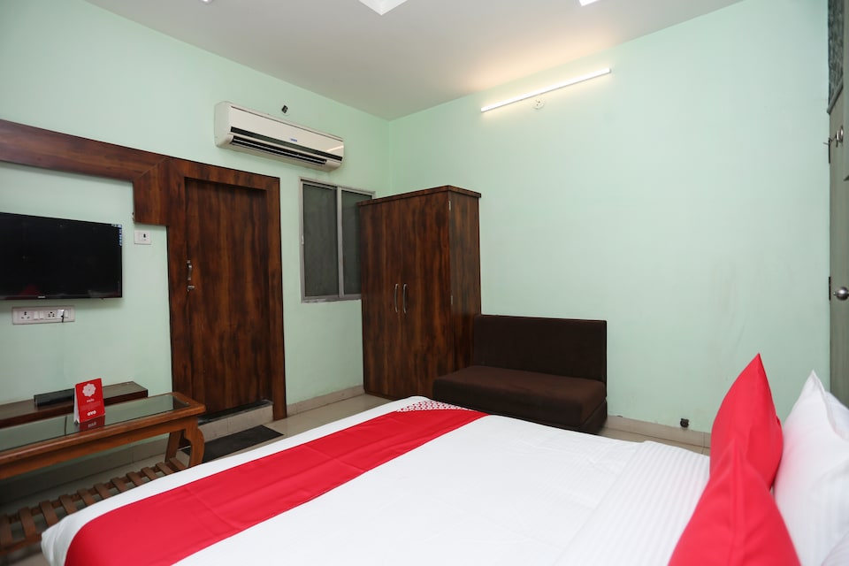 OYO 29731 Hotel Sunrise, Ratlam, Ratlam