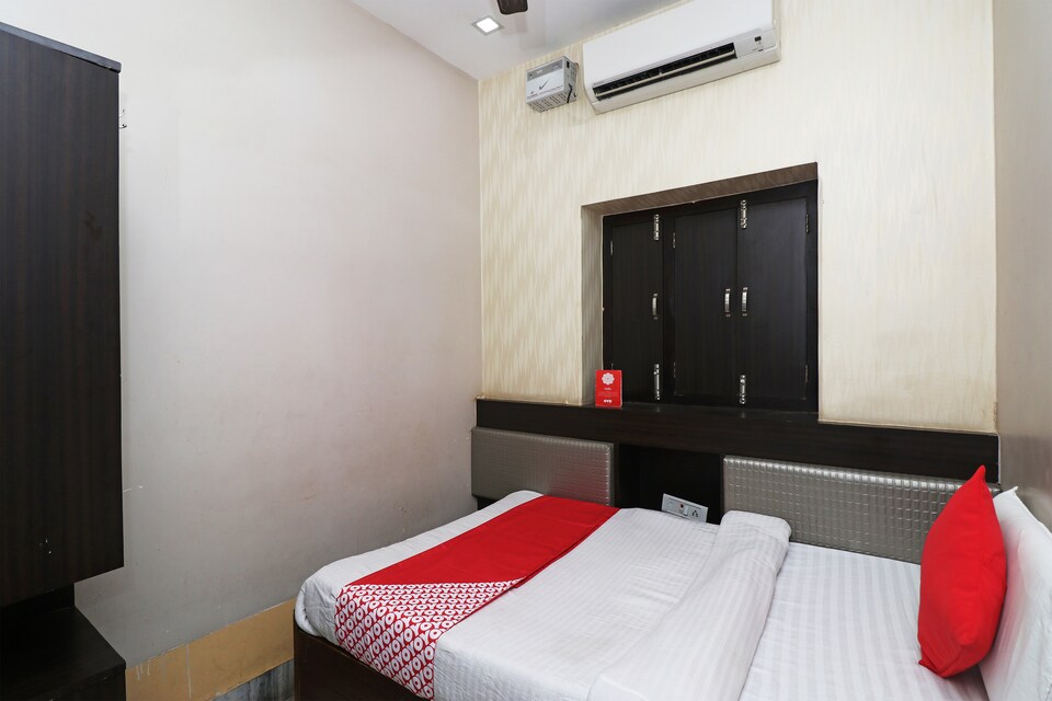 OYO 29734 Hotel Mrk, Godowlia, Varanasi