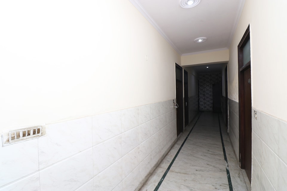 OYO Flagship 29742 Hotel Seva & Restaurant, Corporate Complex, Agra