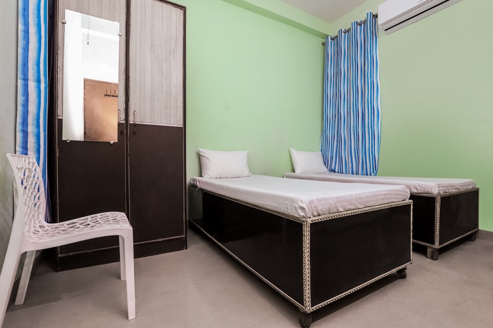 Live on NOD2550, Noida City, Noida