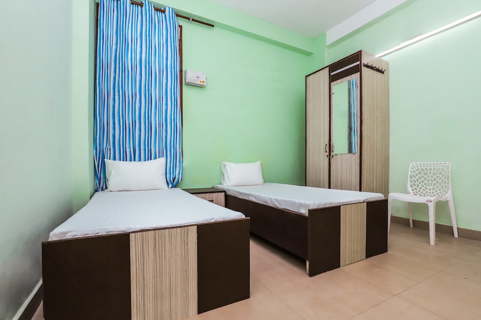 Live on NOD2550, Noida City, Noida