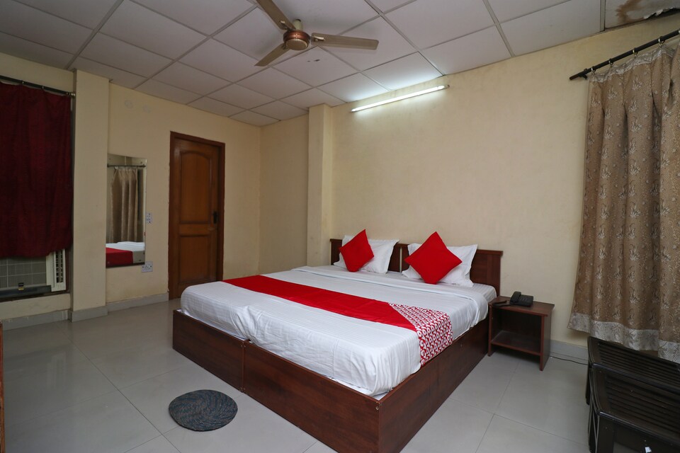 OYO 29753 Raunaq Guest House, Vikas Nagar Lucknow, Lucknow