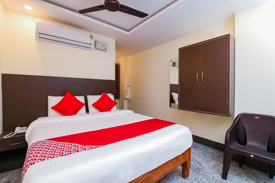 OYO 29754 Sri Lakshmi Srinivasa Grand, Transit Tirupati, Tirupati