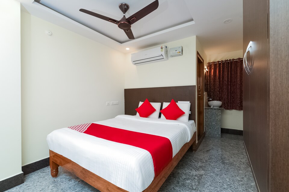OYO 29754 Sri Lakshmi Srinivasa Grand, Transit Tirupati, Tirupati