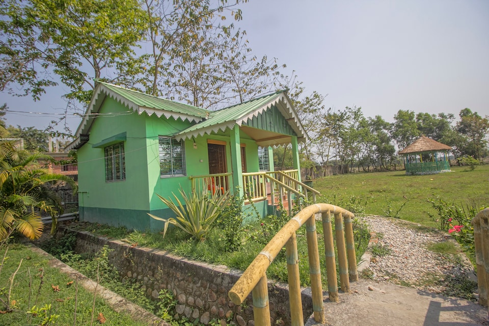 OYO 29761 Dooars Green Resort, New Jalpaiguri Station Area Siliguri, Siliguri