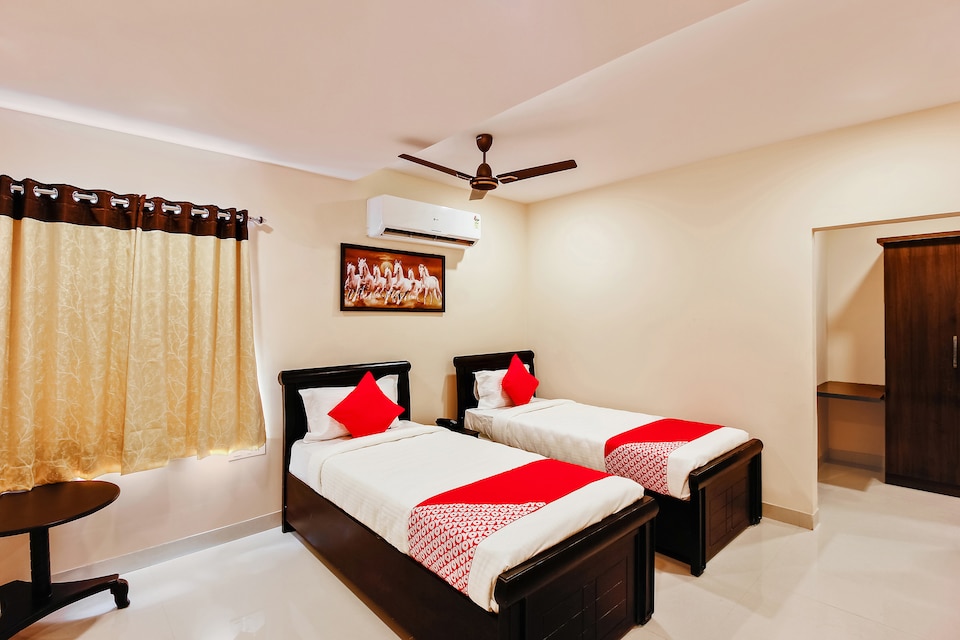 OYO 29779 Park View Inn, Kukatpally, Hyderabad
