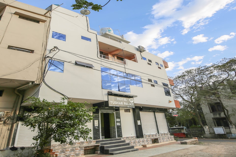 Collection O 29788 Hotel Tushar Palace, Vijay Nagar - Jabalpur, Jabalpur
