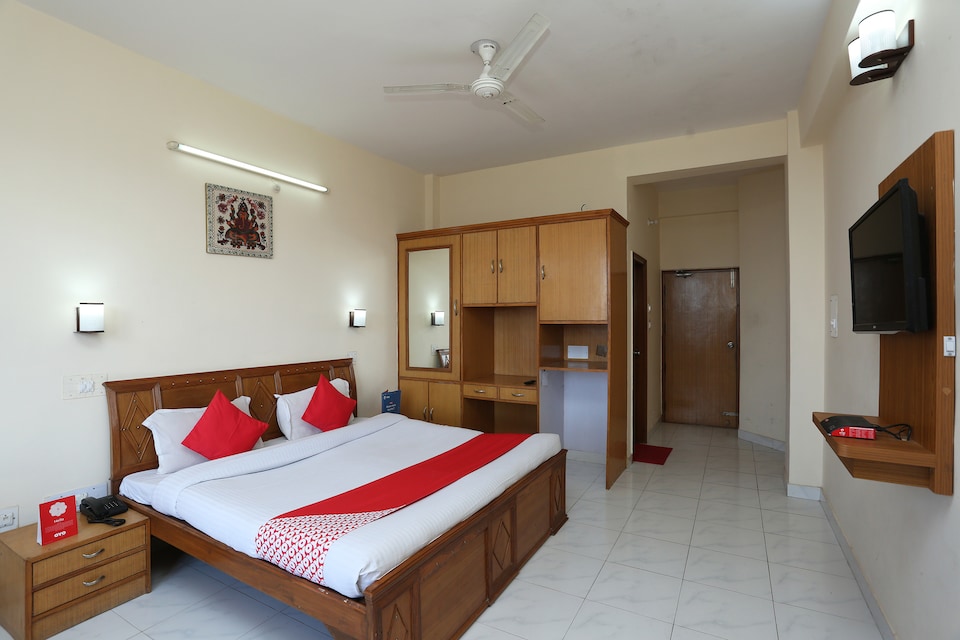 OYO 29793 Hotel Grand Sunset, Chail, Chail