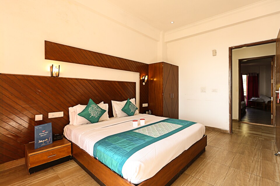 OYO 30417 Hotel Green View Neelgiri, Kasauli, Kasauli