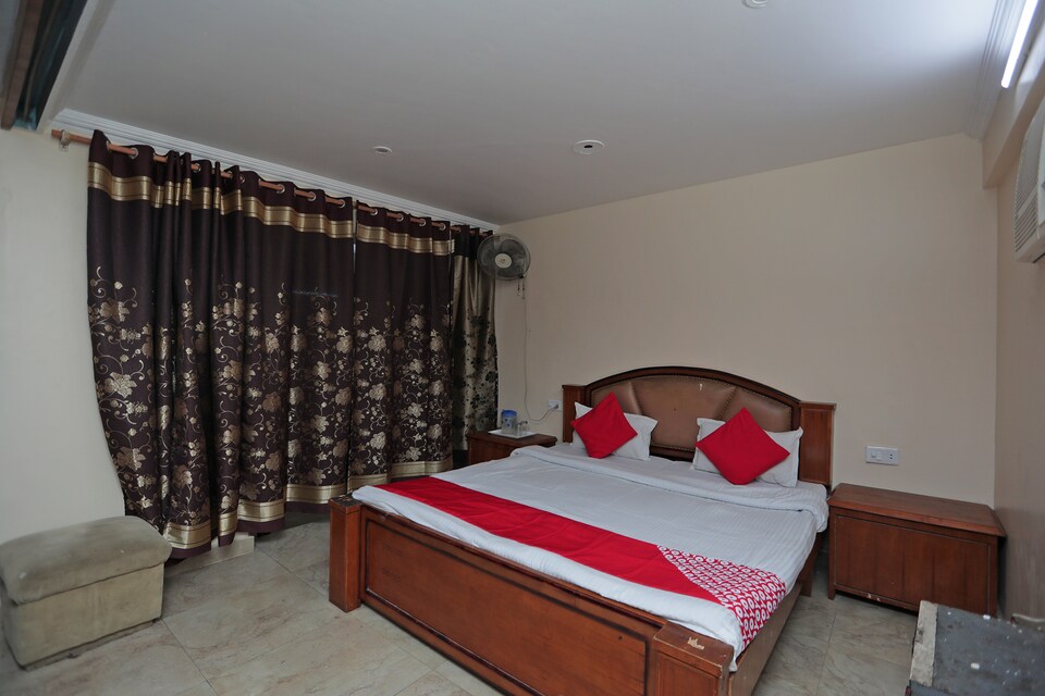 OYO 29807 Hotel The City Heart, Jammu, Jammu