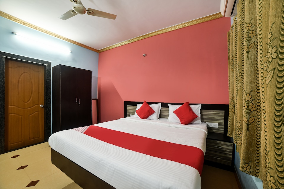 OYO 29823 Om Sai Guest House 2, Calangute Goa, Goa