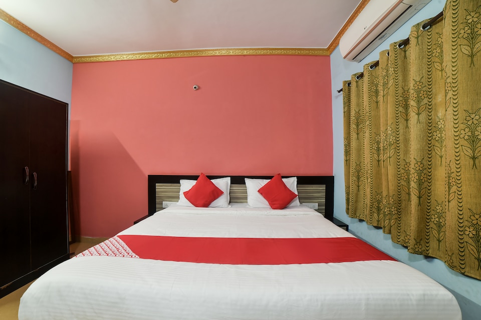 OYO 29823 Om Sai Guest House 2, Calangute Goa, Goa