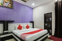 OYO Hotel Om Palace