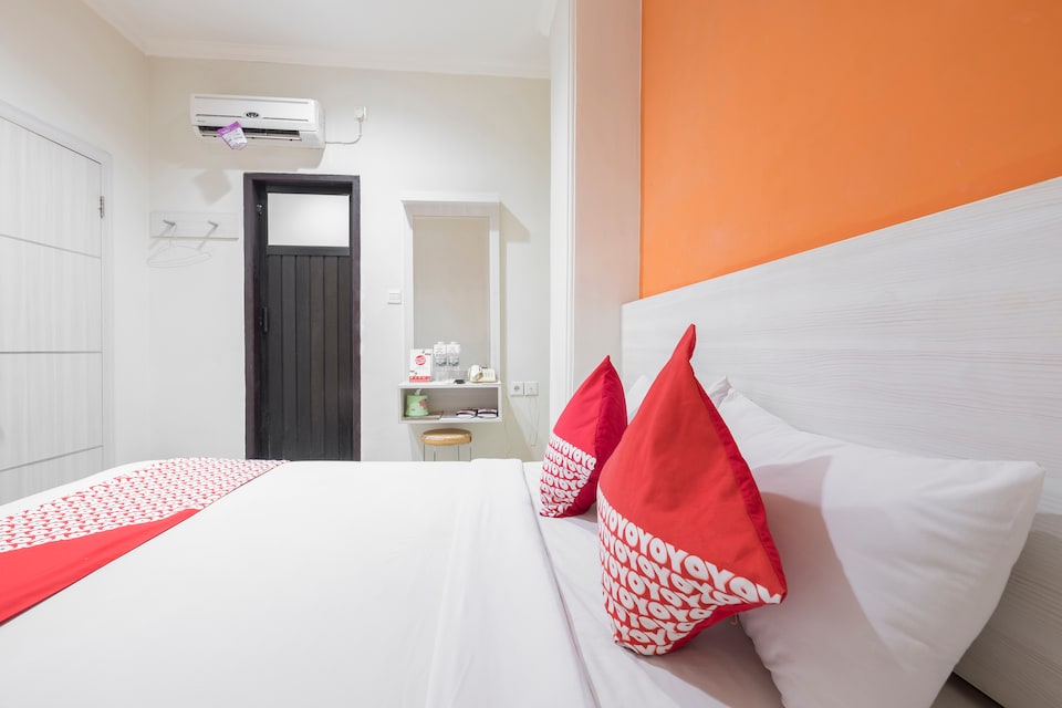 OYO 492 Hotel Alden, Losari, Makassar