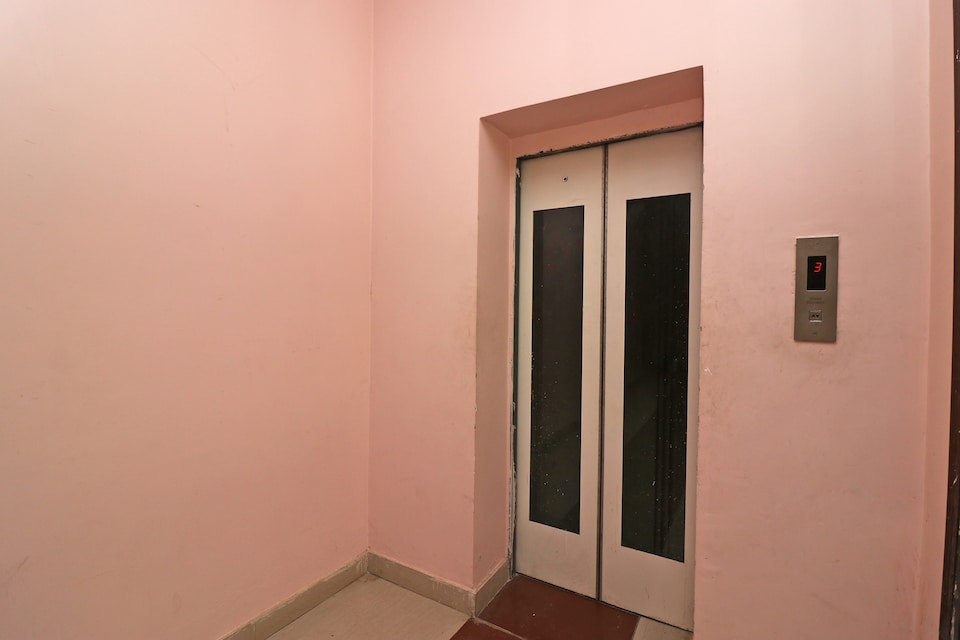 Capital O Mayur Motel & Resort, Faizabad Road, Lucknow