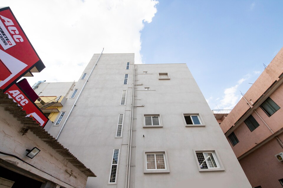 Capital O 29885 Hotel Champion Gateway, Yehalanka Bangalore, Bangalore