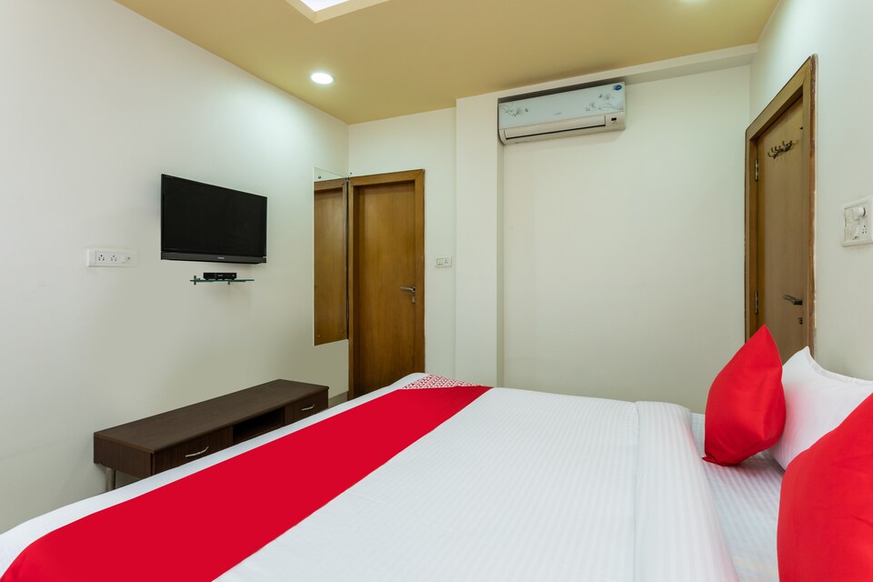 OYO 29899 Silver Stay, MP Nagar Bhopal, Bhopal