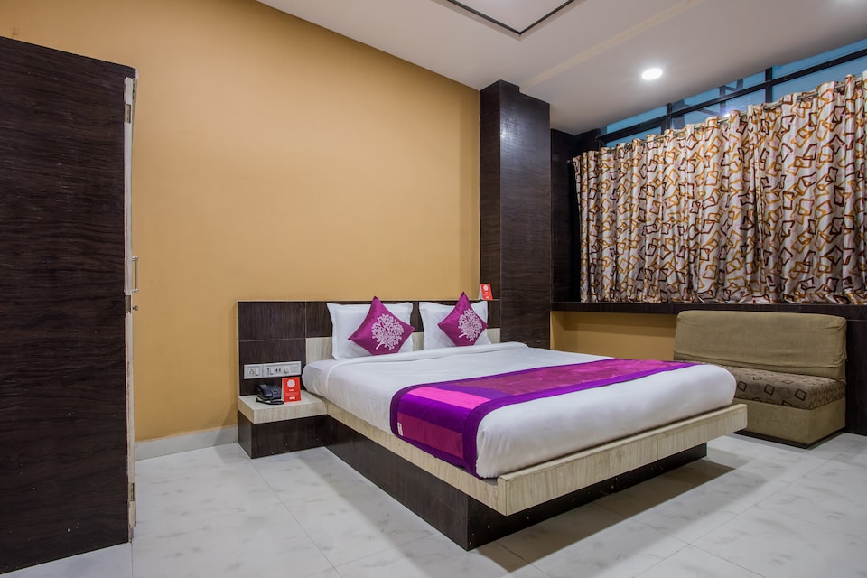 OYO 3434 Hotel Gulmohar, Station Road - Indore, Indore