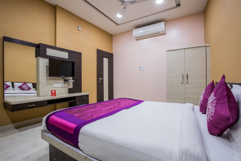 OYO 3434 Hotel Gulmohar, Station Road - Indore, Indore