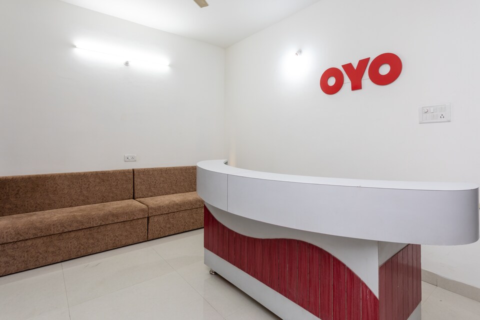 OYO 29923 Vishram Guest House, Bapat Squre, Indore