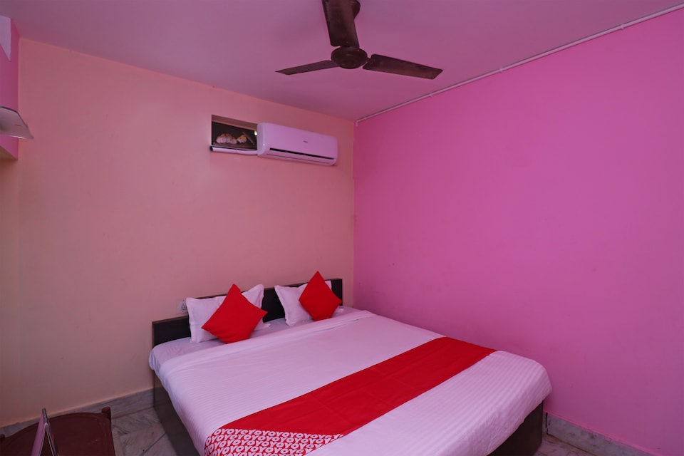 OYO 29959 Ashoka Royal, Baliapanda Puri, Puri