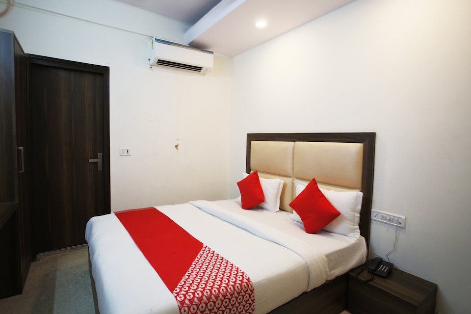 Hotel O South Continental, Greater Kailash Delhi, Delhi