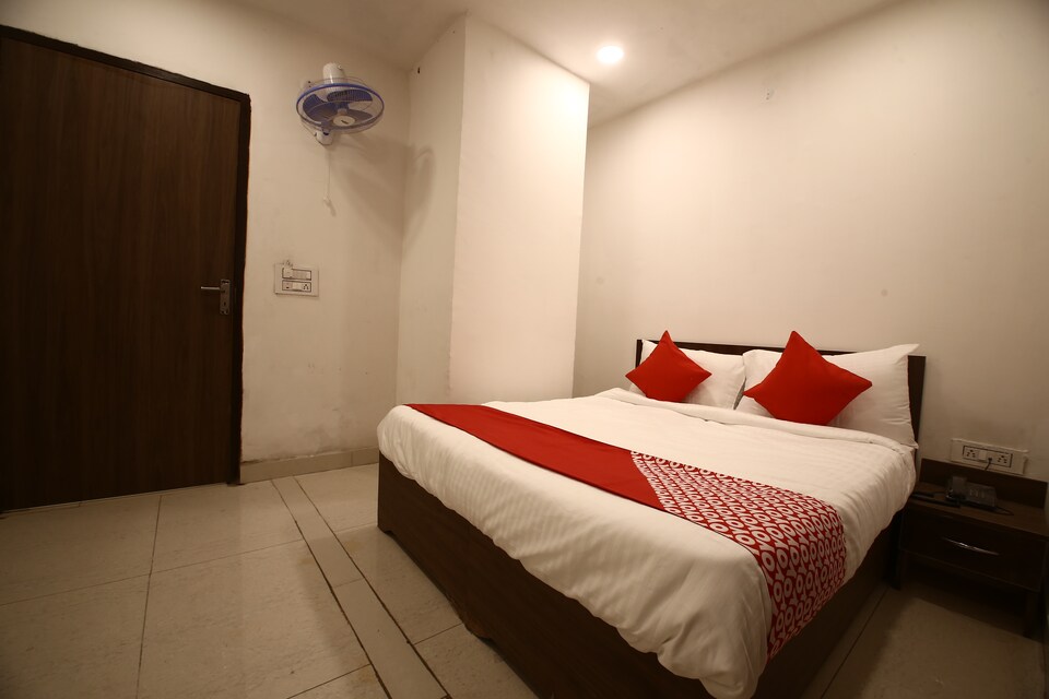 OYO Flagship 29984 Seven Heaven, Paschim Vihar Delhi, Delhi