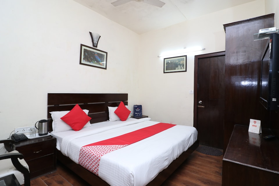 OYO 3443 Hotel Hidden Chalet, Mall Road Nainital, Nainital