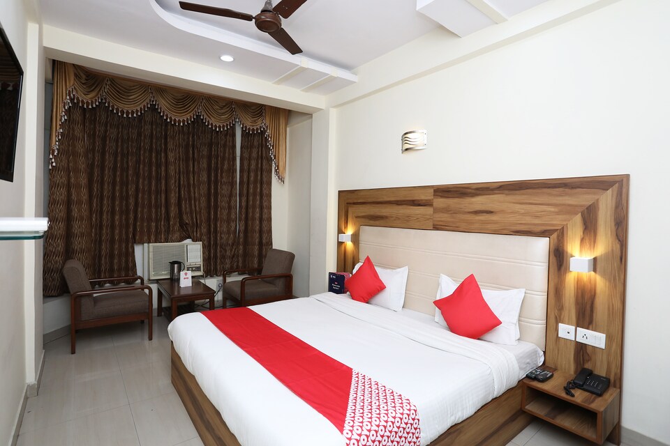 OYO Hotel Kesar Palace, 80 FT Road Kanpur, कानपुर