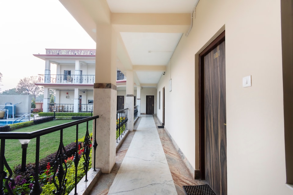 Capital O 30076 Baine Holidays, Shantiniketan, Shantiniketan