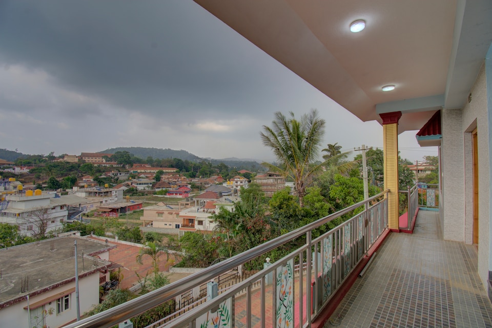 OYO Home 30097 Hillside 1BHK, Madikeri, Coorg