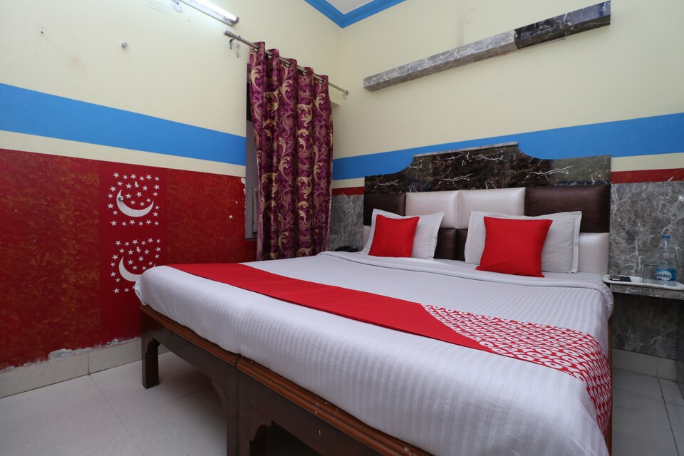 OYO 30100 Lucky Guest House, Golden Temple Road Amritsar, Amritsar
