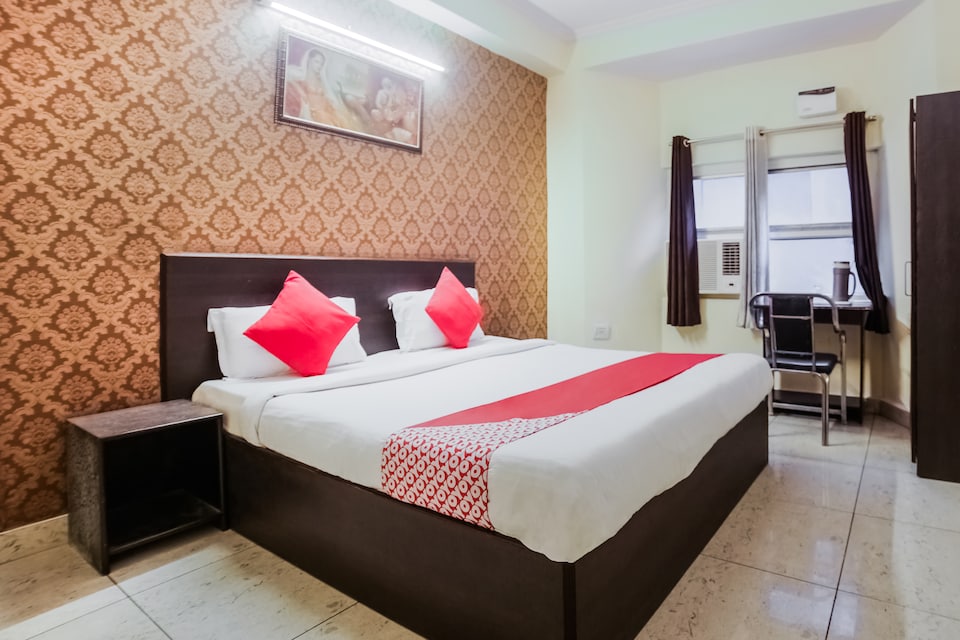 OYO 3446 Hotel Sanjary Palace, Sindhi Camp, Jaipur