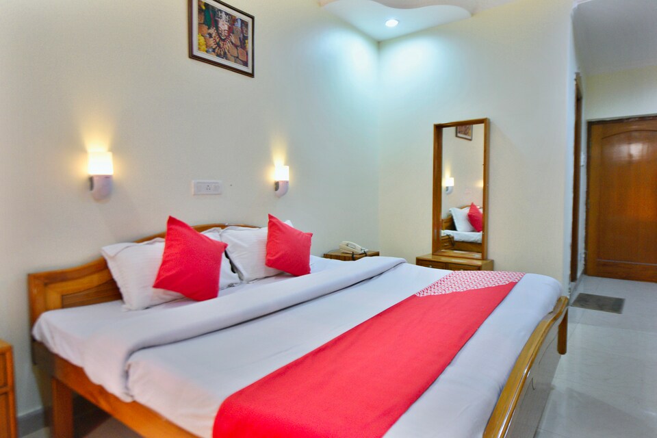 OYO 30109 Hotel City Heart, Nahan, Nahan