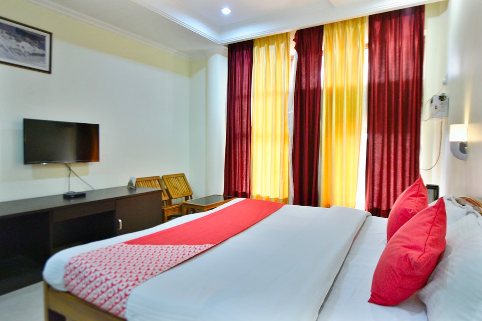 OYO 30109 Hotel City Heart, Nahan, Nahan