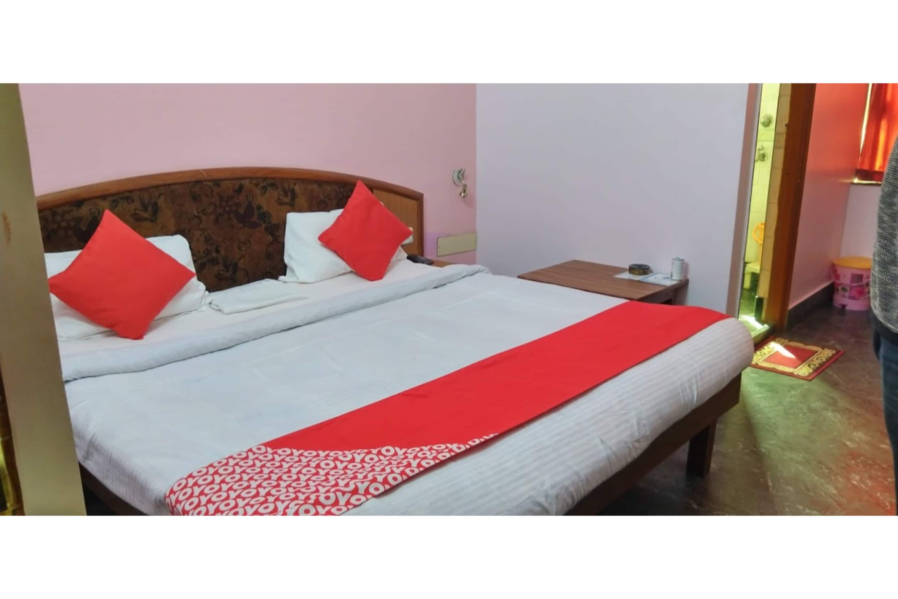 Capital O Hotel Shanti Inn