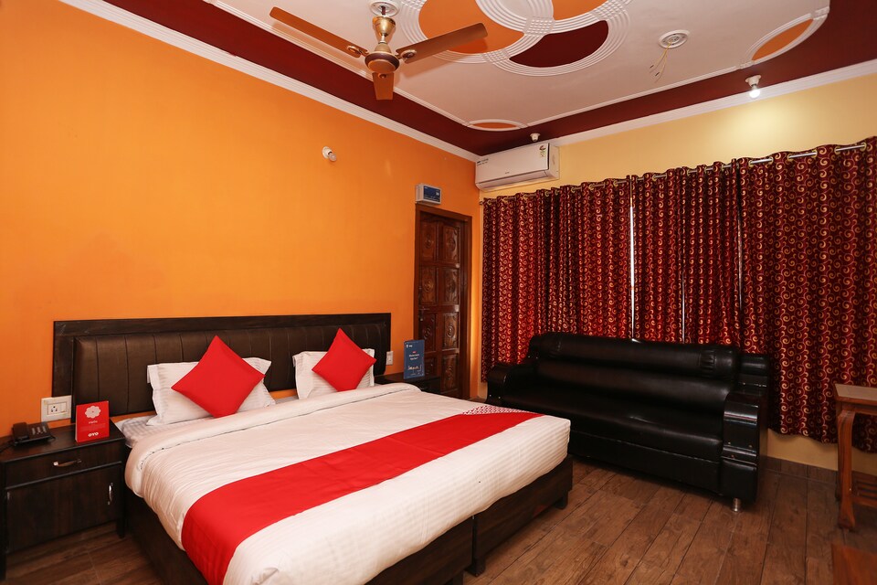 OYO 30123 Sheetal Tower, Kotdwar, Kotdwar